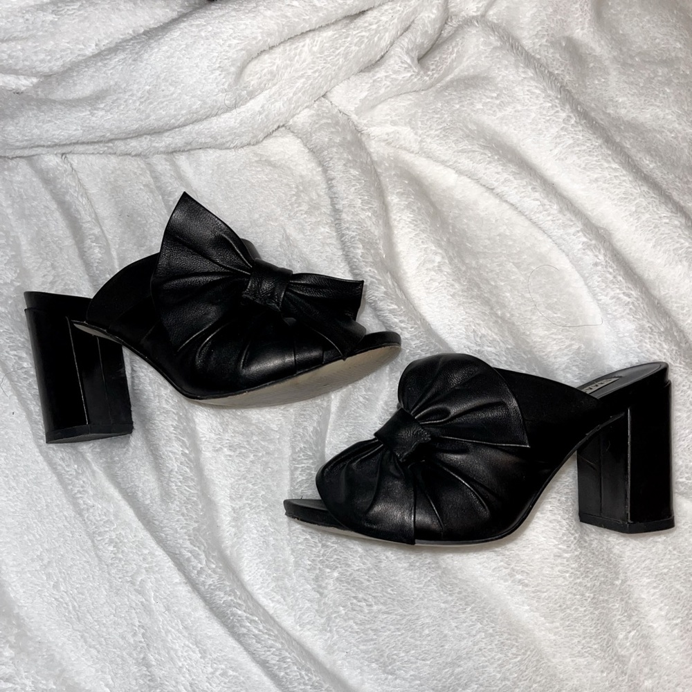 Emanuelle Vee Leather Sandle with Heal. Made and Bought in Italy. Worn 3 times.